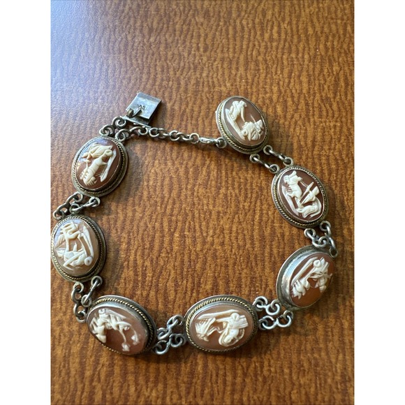 cameo Jewelry - Vintage Cameo Bracelet 7 Days A Week